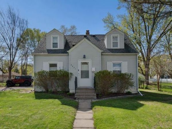 5631 Bryant Avenue N, Brooklyn Center, MN 55430