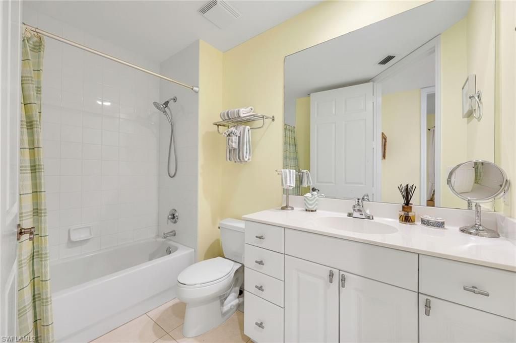 400 Flagship Dr , Unit 902, Naples, FL 34108 Photo