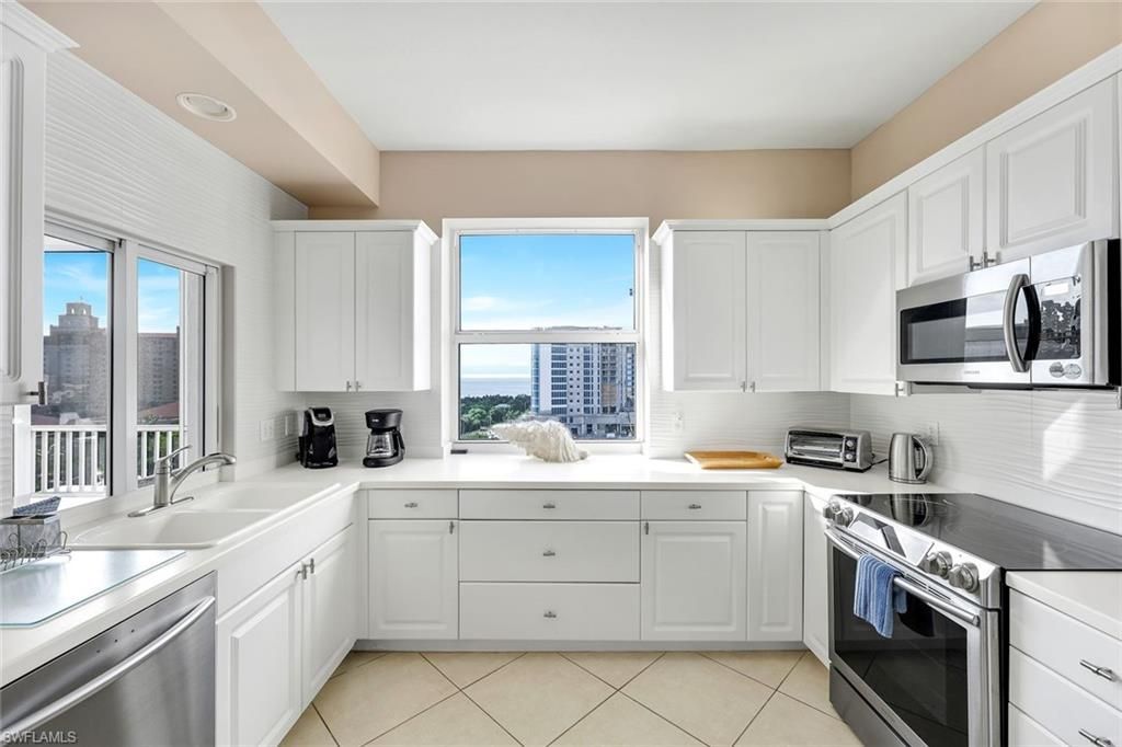 400 Flagship Dr , Unit 902, Naples, FL 34108 Photo