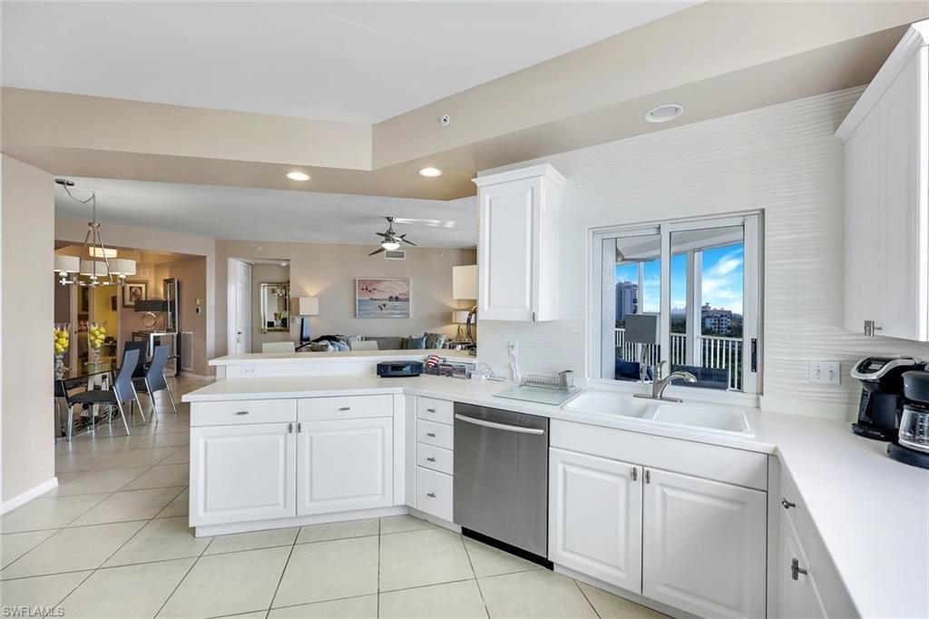 400 Flagship Dr , Unit 902, Naples, FL 34108 Photo