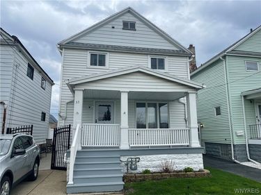 33 Moreland Street , Buffalo, NY 14206