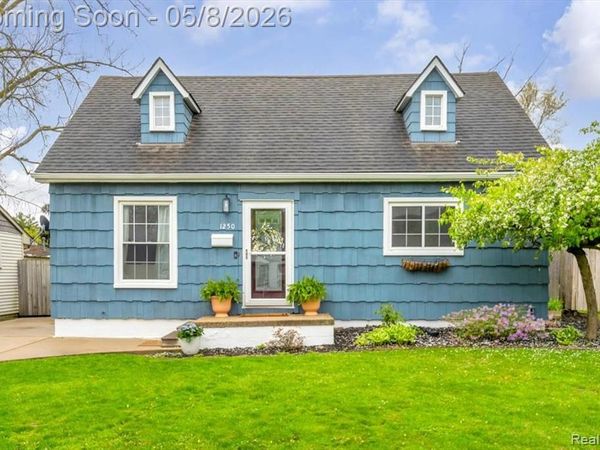 1250 Orchard Street, Ferndale, MI 48220