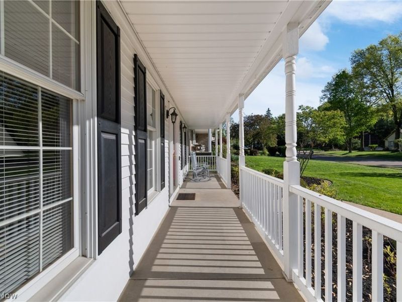 1675 Chatham Avenue NE, North Canton, OH 44720 Photo 2