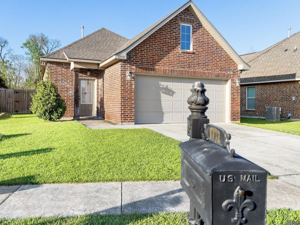 1772 Shadowbrush Way, St Gabriel, LA 70776