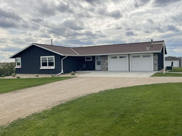 3009 Roosevelt, Sanborn, IA 51248