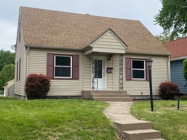 2927 13th Avenue, Moline, IL 61265