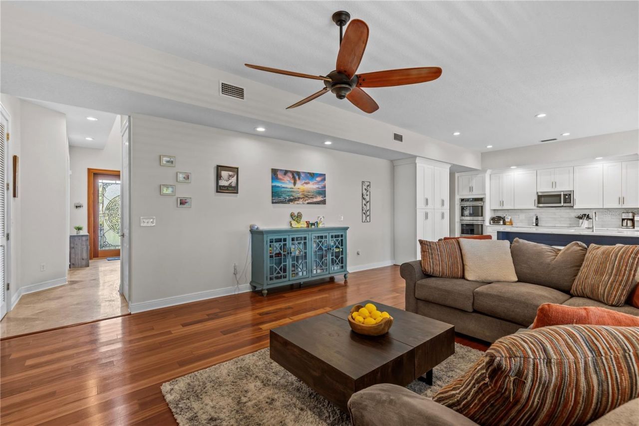 897 Point Seaside Drive, Crystal Beach, FL 34681 Photo