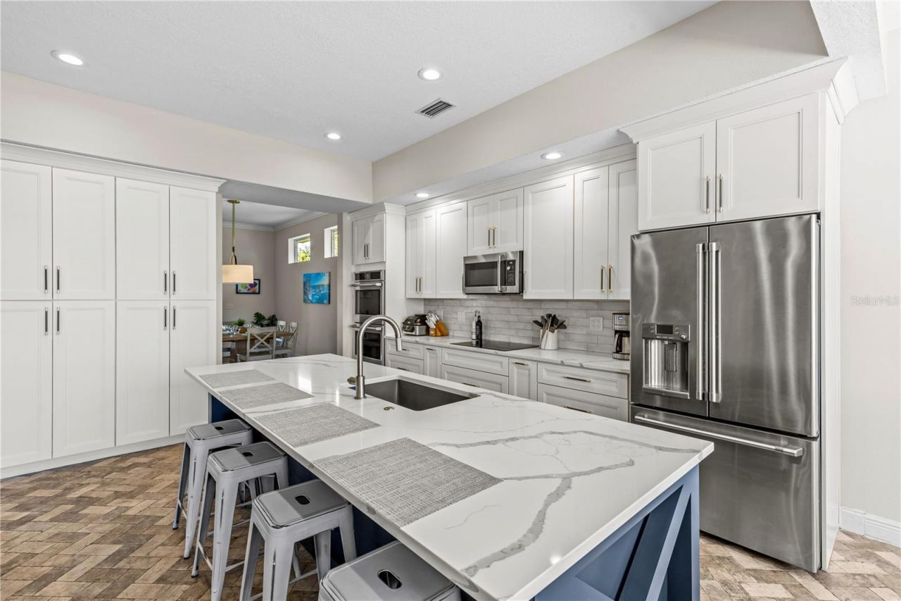 897 Point Seaside Drive, Crystal Beach, FL 34681 Photo