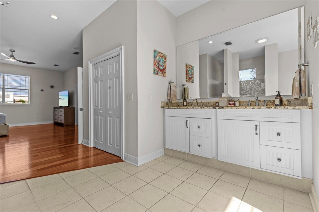897 Point Seaside Drive, Crystal Beach, FL 34681 Photo