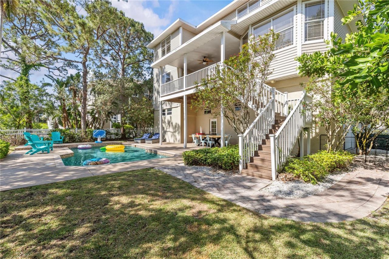 897 Point Seaside Drive, Crystal Beach, FL 34681 Photo