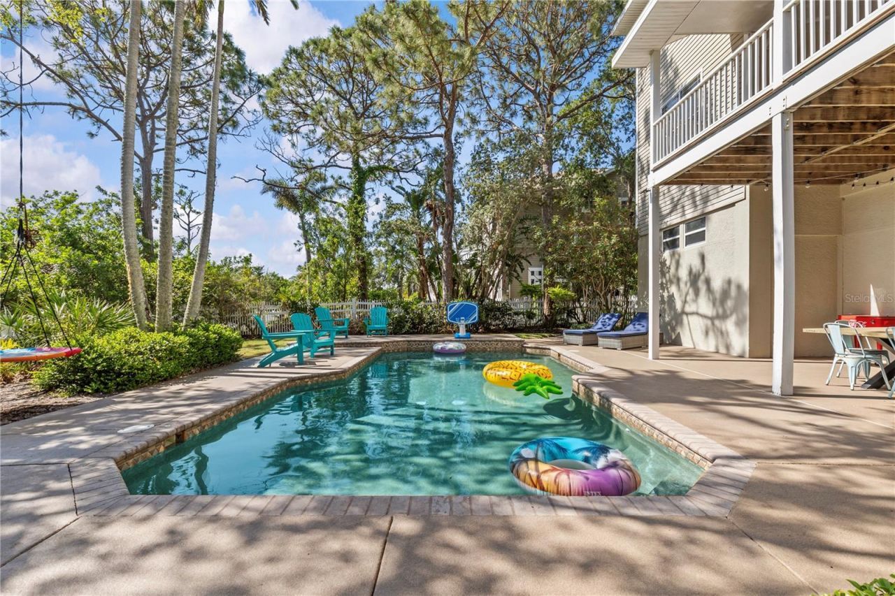 897 Point Seaside Drive, Crystal Beach, FL 34681 Photo