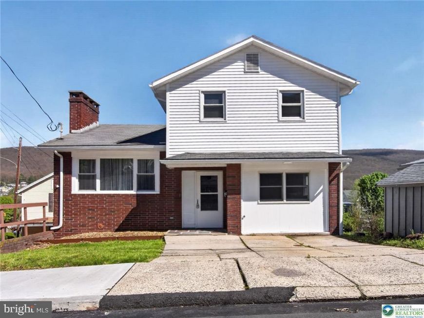 2 E Center Street , Nesquehoning, PA 18240 Main Photo