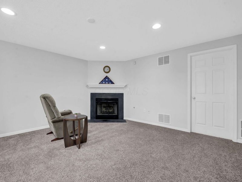 7235 Colonial Affair Drive, Unit 12, New Albany, OH 43054 Photo 21