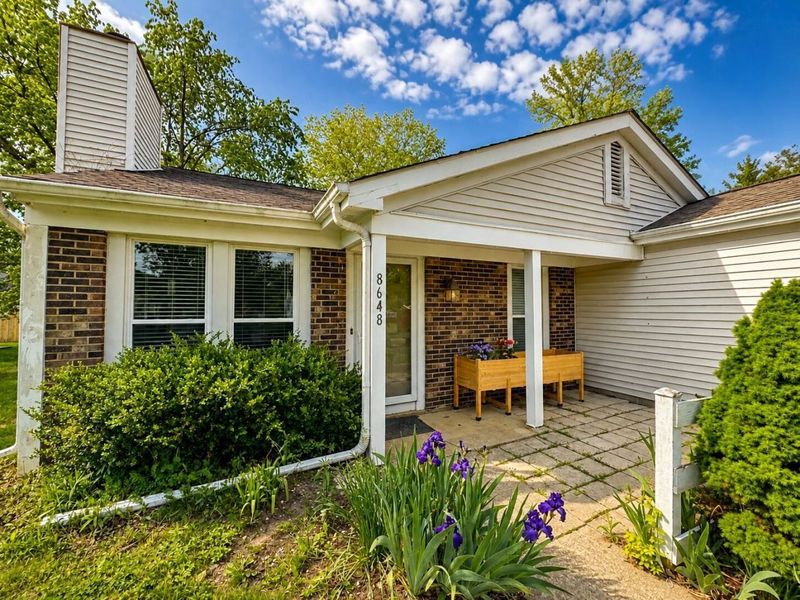 8648 Seabright Drive, Powell, OH 43065 Photo 1