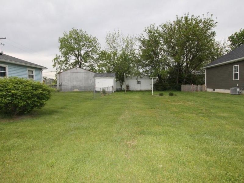 1639 Meriline Avenue , Obetz, OH 43207 Photo 4