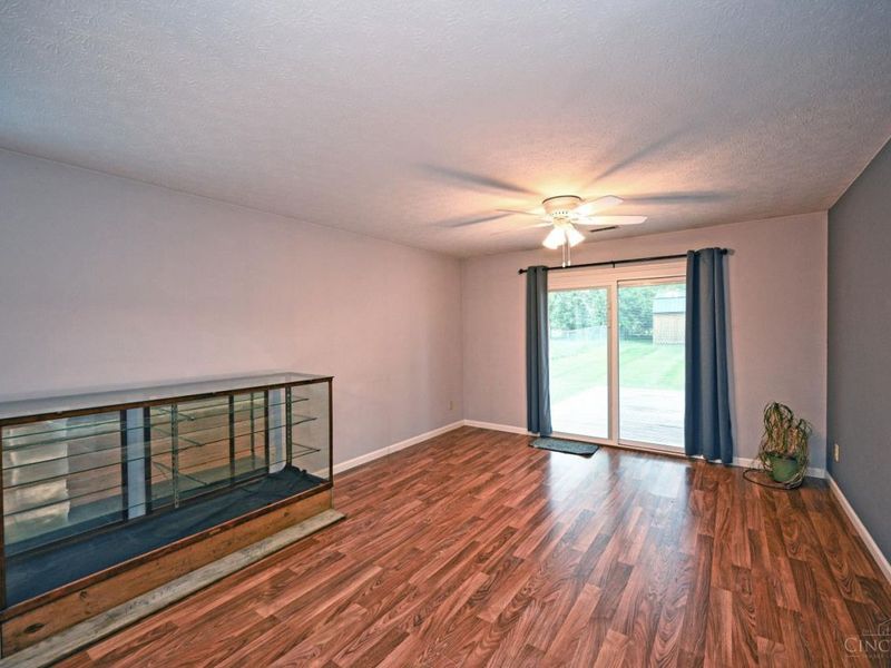 26 Floral Avenue, Pierce Twp, OH 45102 Photo 10
