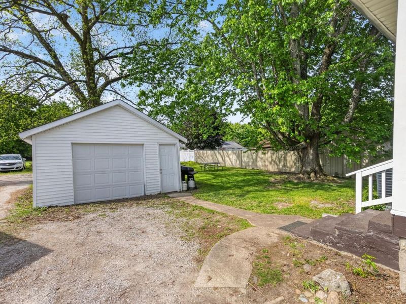 273 E Plane Street, Bethel, OH 45106 Photo 18
