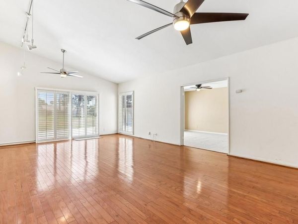 48938 Eisenhower Drive, Unit 98, Indio, CA 92201