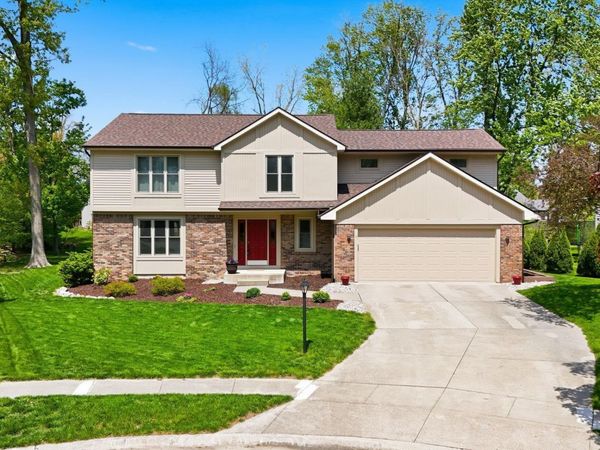 9216 Eagle Creek Court, Fort Wayne, IN 46804