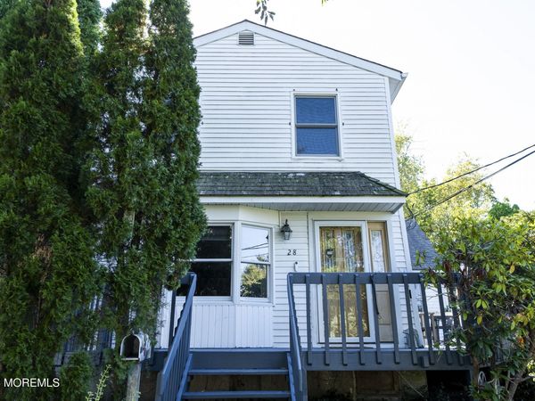 28 Florence Avenue, Leonardo, NJ 07737