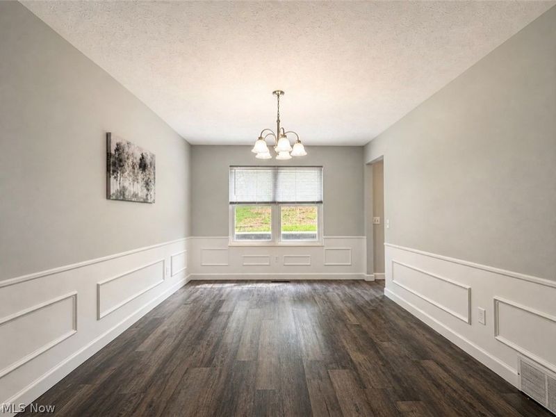 21 Cherry Hills Drive , Belpre, OH 45714 Photo 6