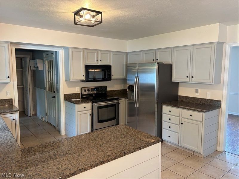 6465 Tara Drive, Poland, OH 44514 Photo 19