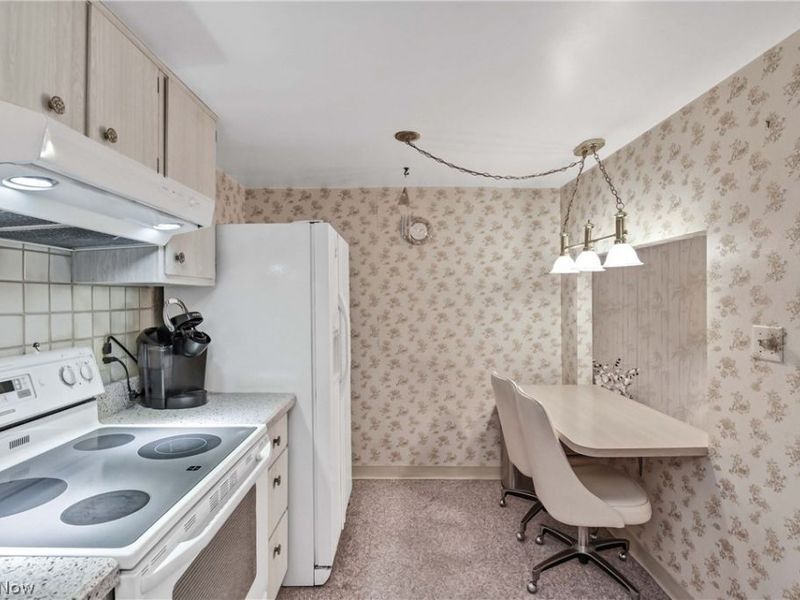 4849 Grace Road, Unit 122, North Olmsted, OH 44070 Photo 11