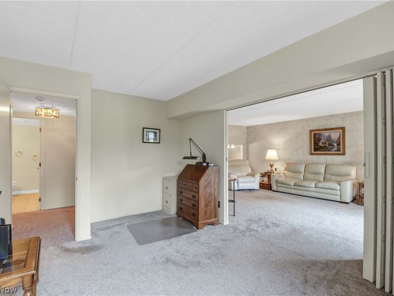 4849 Grace Road, Unit 122, North Olmsted, OH 44070 Photo 16