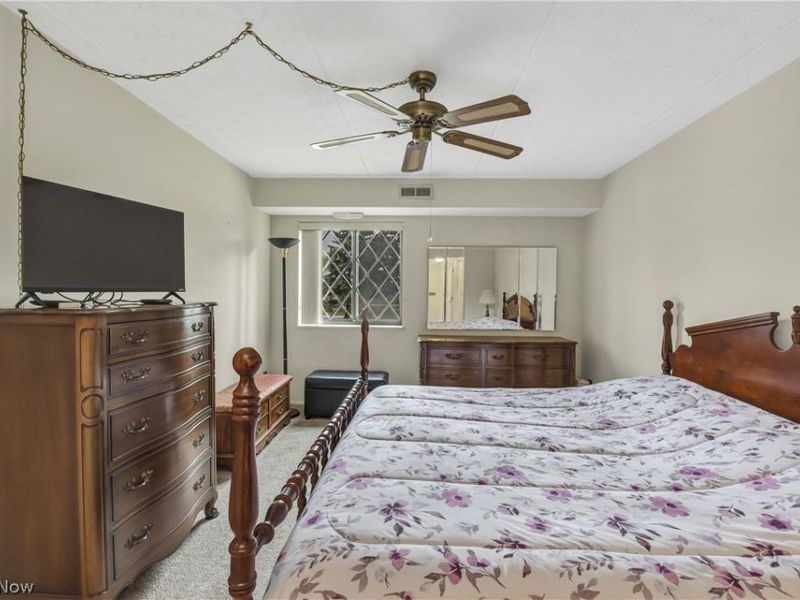 4849 Grace Road, Unit 122, North Olmsted, OH 44070 Photo 18