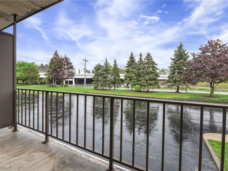 4849 Grace Road, Unit 122, North Olmsted, OH 44070 Photo 5
