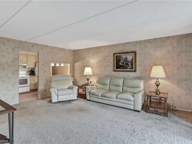 4849 Grace Road, Unit 122, North Olmsted, OH 44070 Photo 6