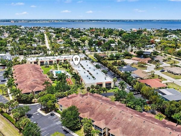 12501 McGregor BLVD, Unit 10, FORT MYERS, FL 33919