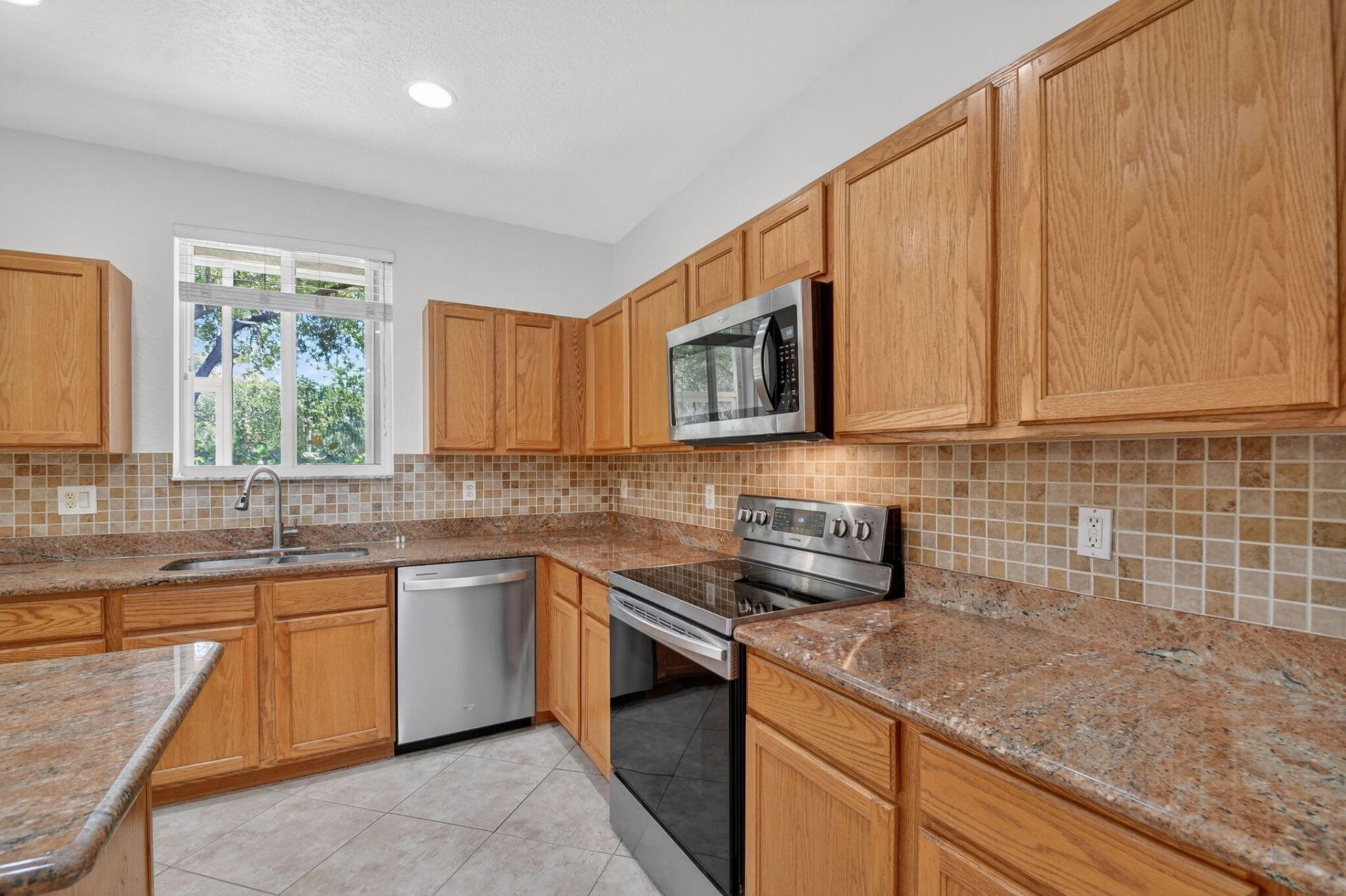 2806 S Evergreen Circle, Boynton Beach, FL 33426 Photo