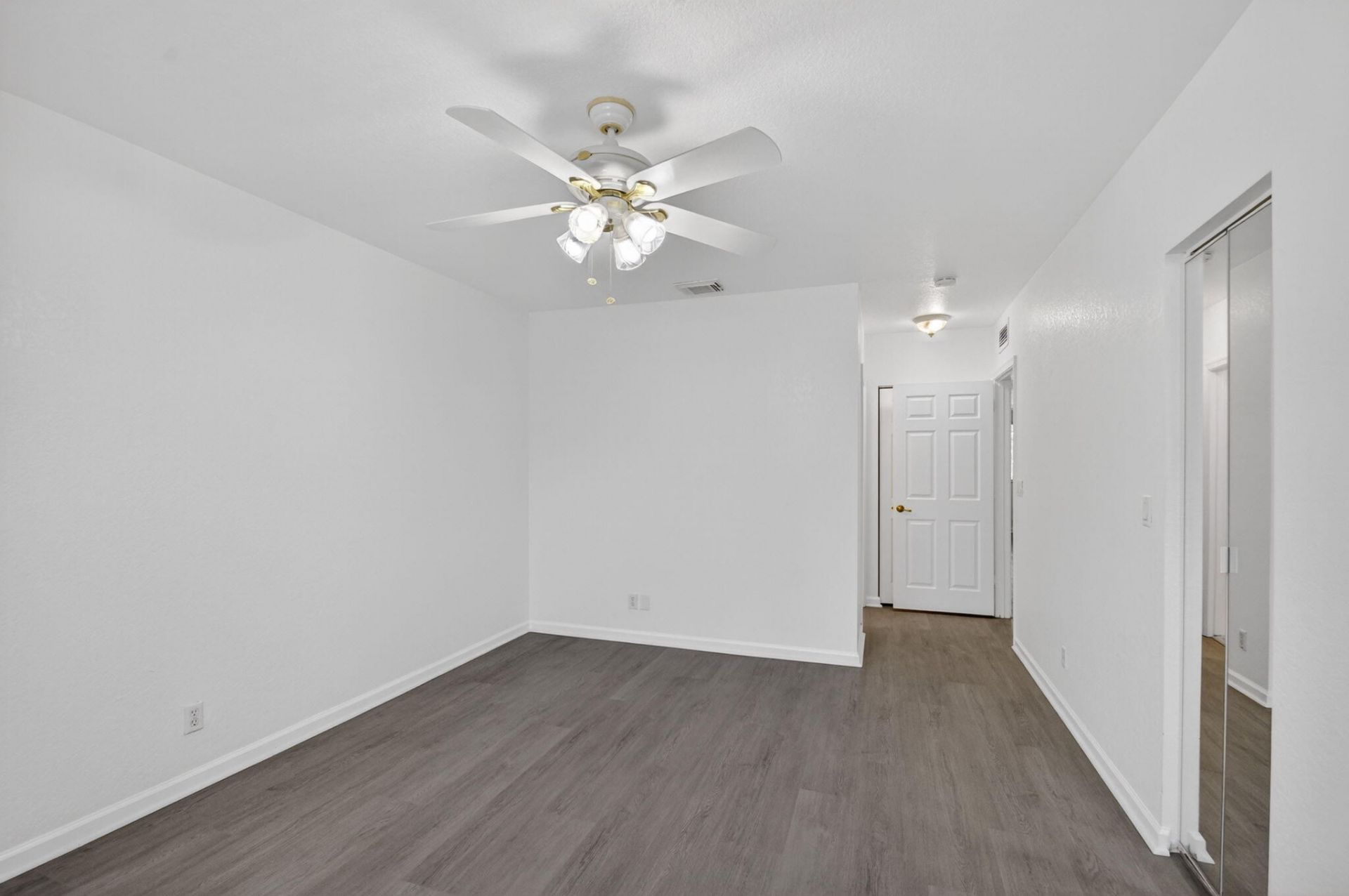 2806 S Evergreen Circle, Boynton Beach, FL 33426 Photo