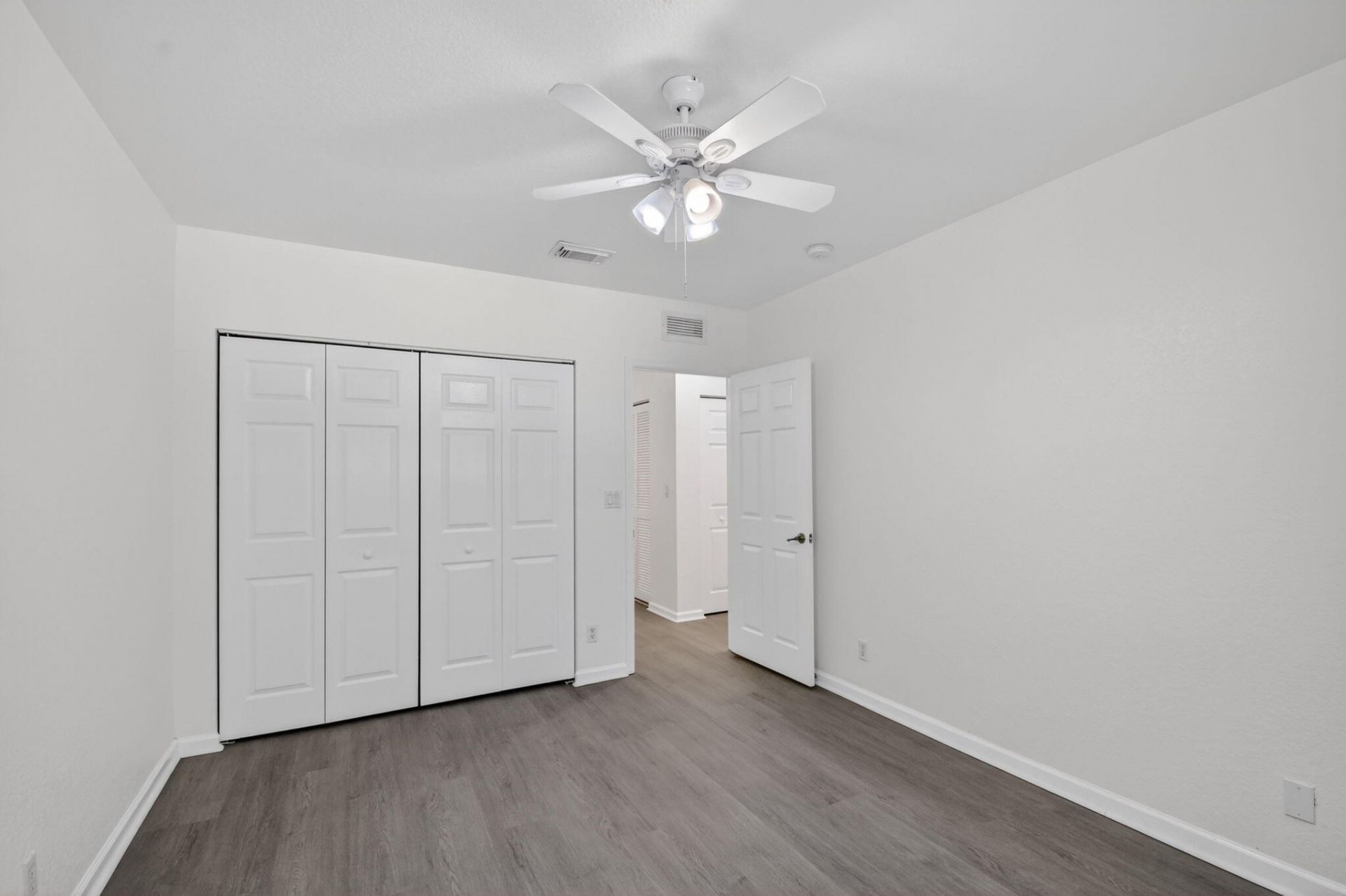 2806 S Evergreen Circle, Boynton Beach, FL 33426 Photo