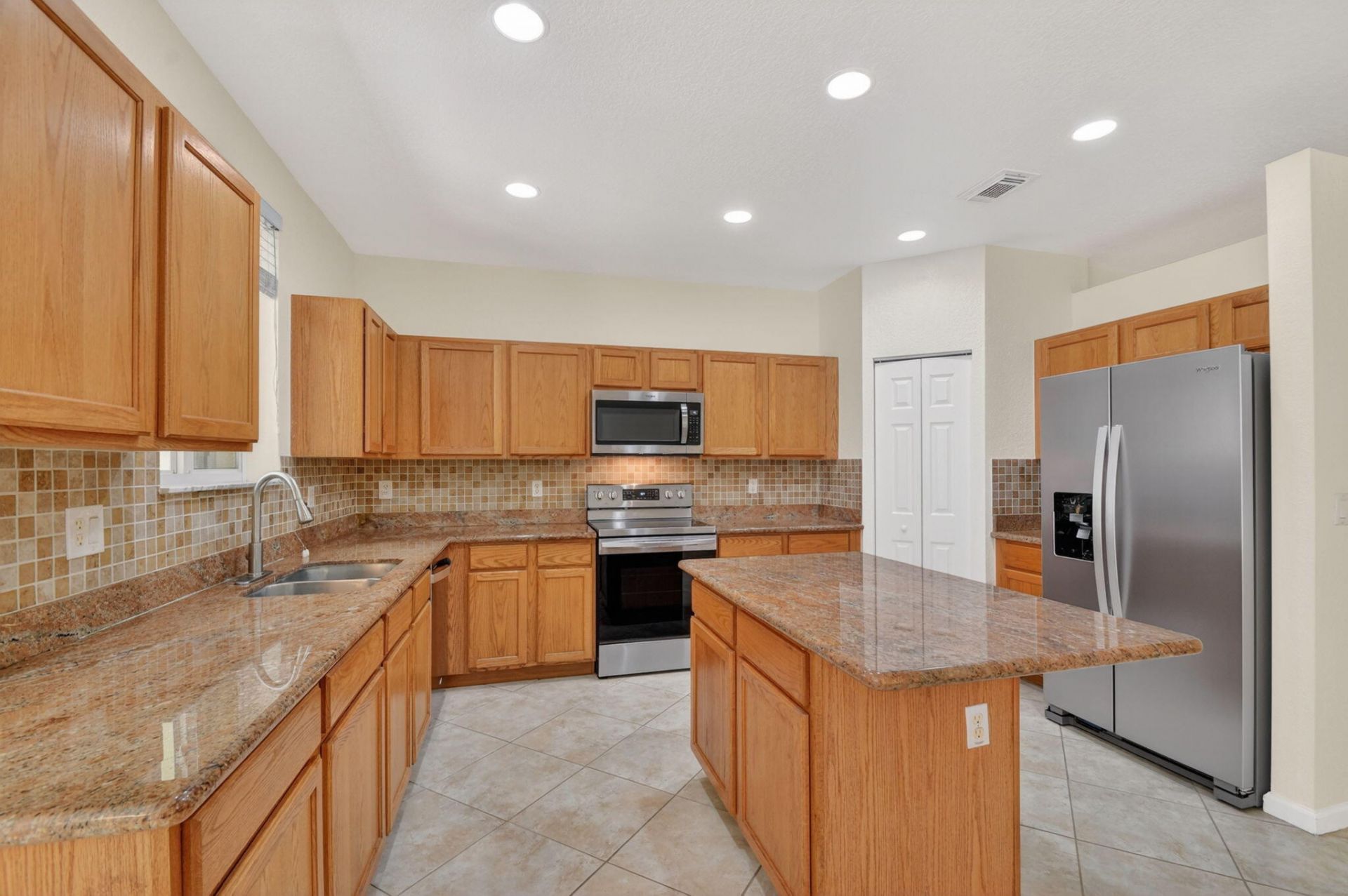 2806 S Evergreen Circle, Boynton Beach, FL 33426 Photo