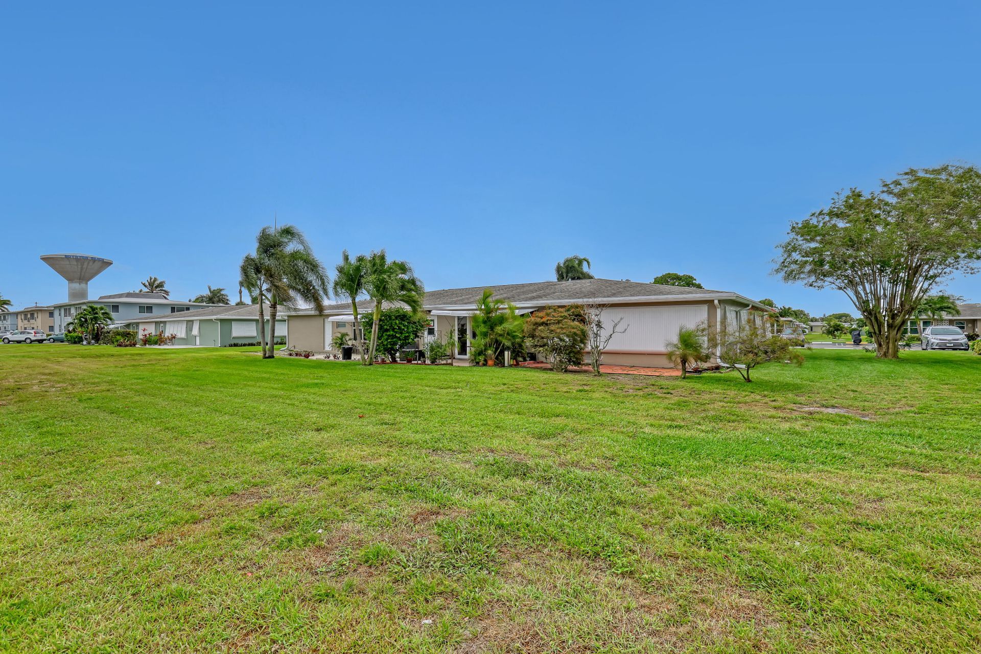 245 Main Boulevard, Unit B, Boynton Beach, FL 33435 Photo