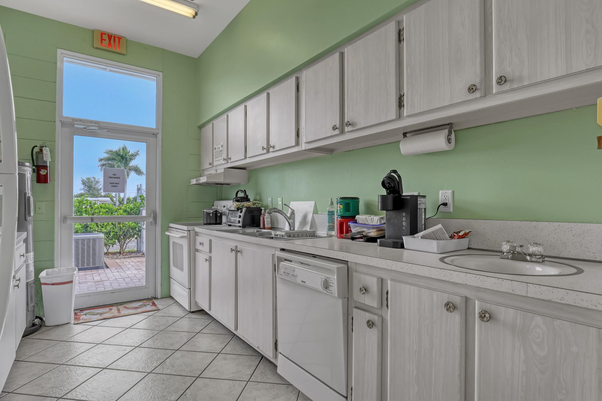 245 Main Boulevard, Unit B, Boynton Beach, FL 33435 Photo