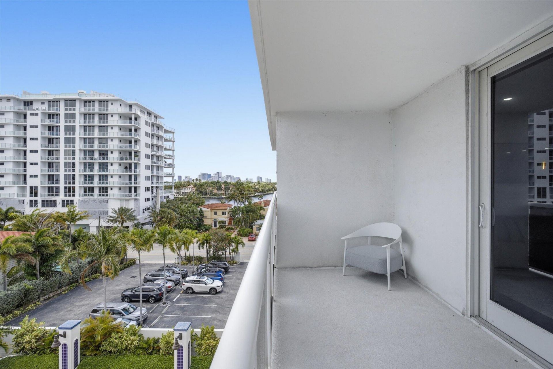 336 N Birch Road, Unit 5h, Fort Lauderdale, FL 33304 Photo