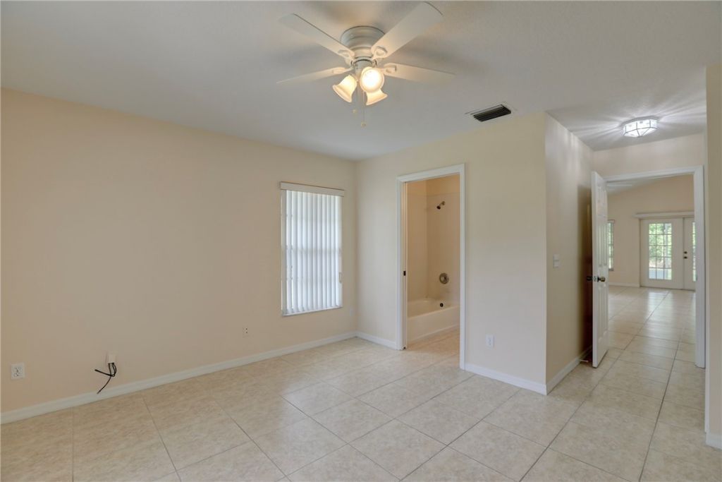 11187 Airport Drive, Sebastian, FL 32958 Photo