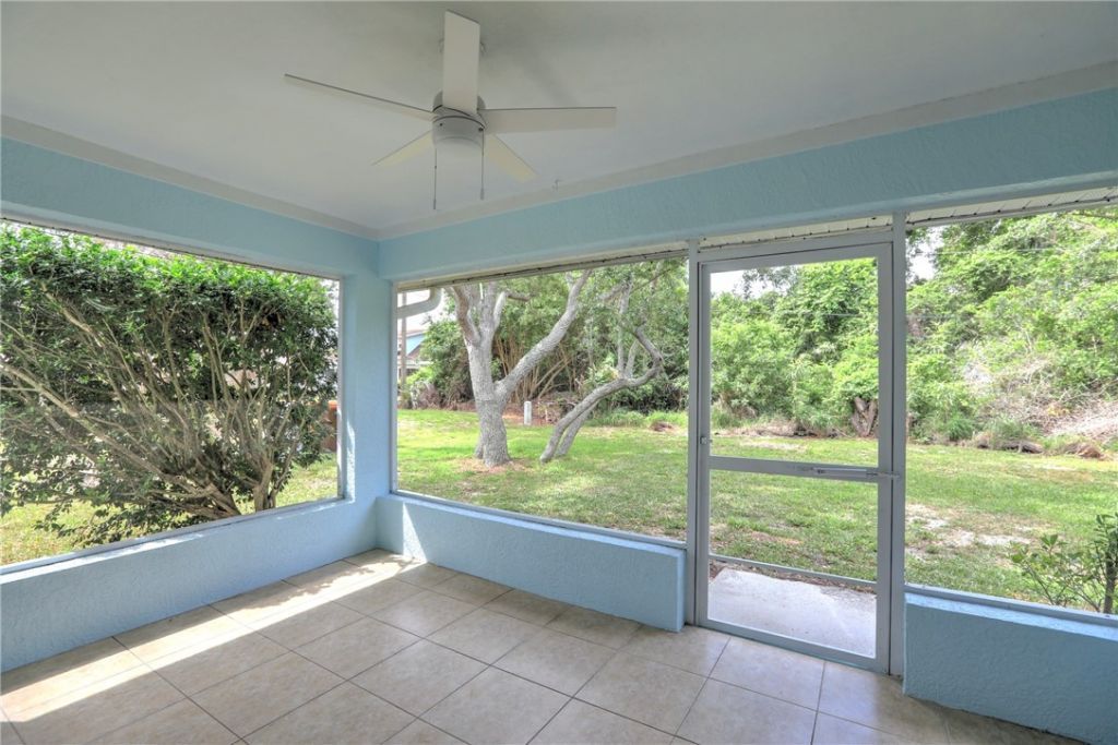 11187 Airport Drive, Sebastian, FL 32958 Photo