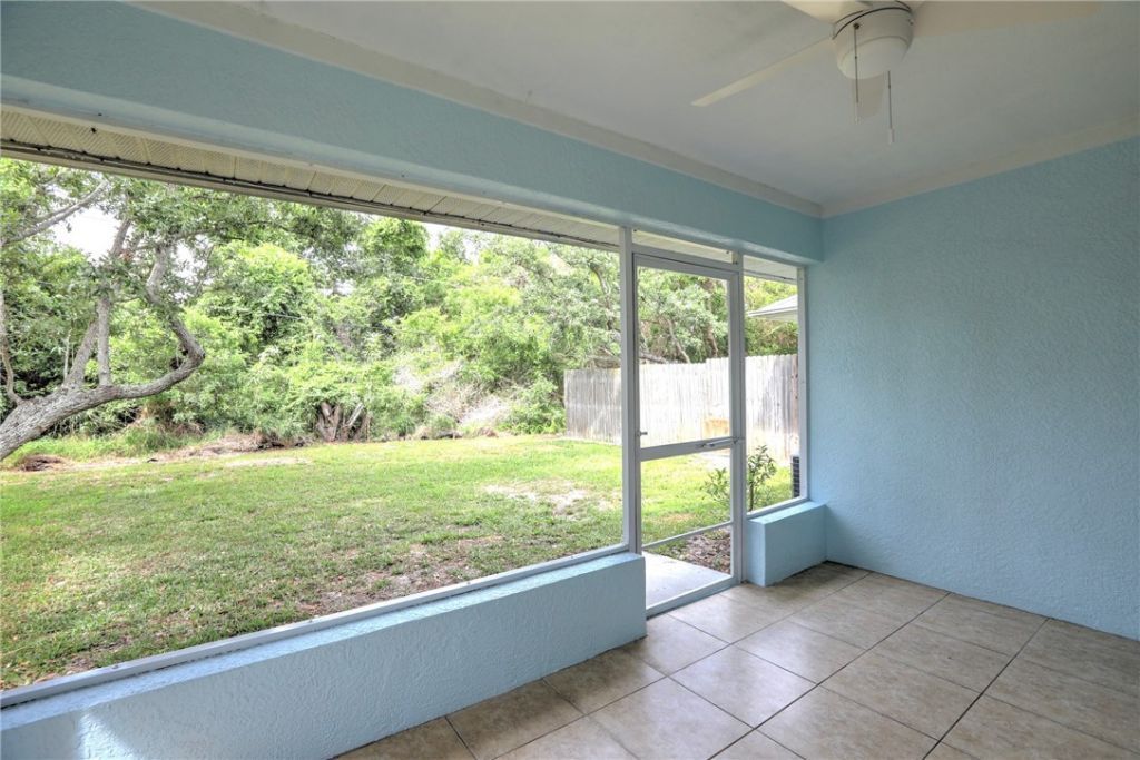 11187 Airport Drive, Sebastian, FL 32958 Photo
