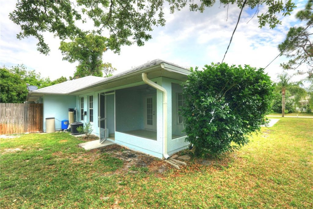 11187 Airport Drive, Sebastian, FL 32958 Photo