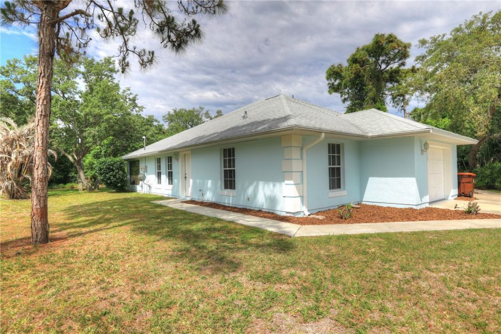11187 Airport Drive, Sebastian, FL 32958 Photo