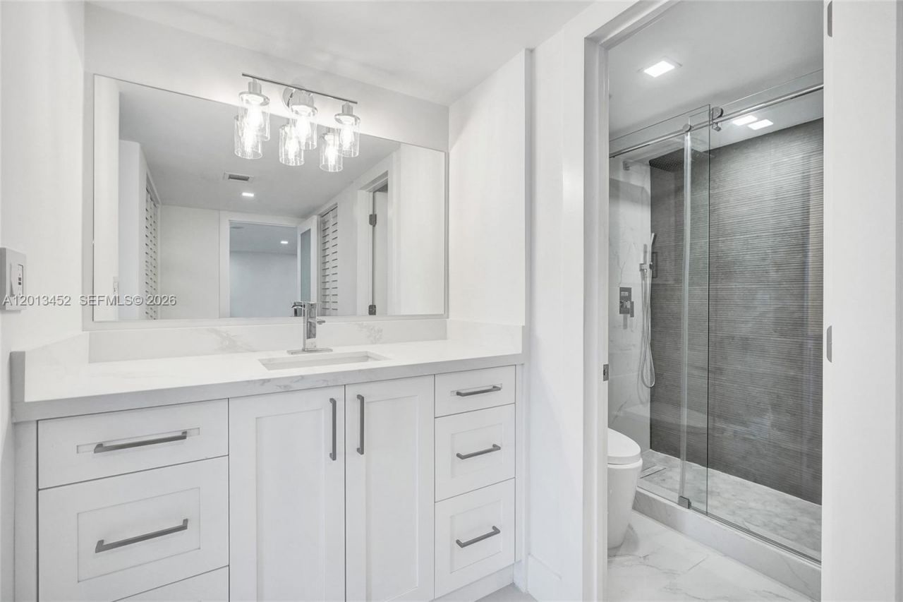 3625 N Country Club Dr, Unit 2310, Aventura, FL 33180 Photo