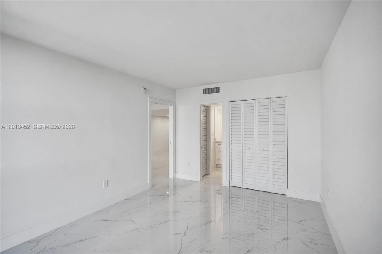 3625 N Country Club Dr, Unit 2310, Aventura, FL 33180 Photo