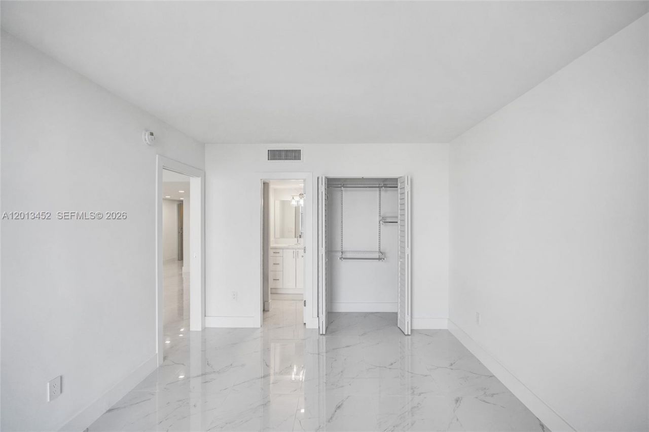 3625 N Country Club Dr, Unit 2310, Aventura, FL 33180 Photo