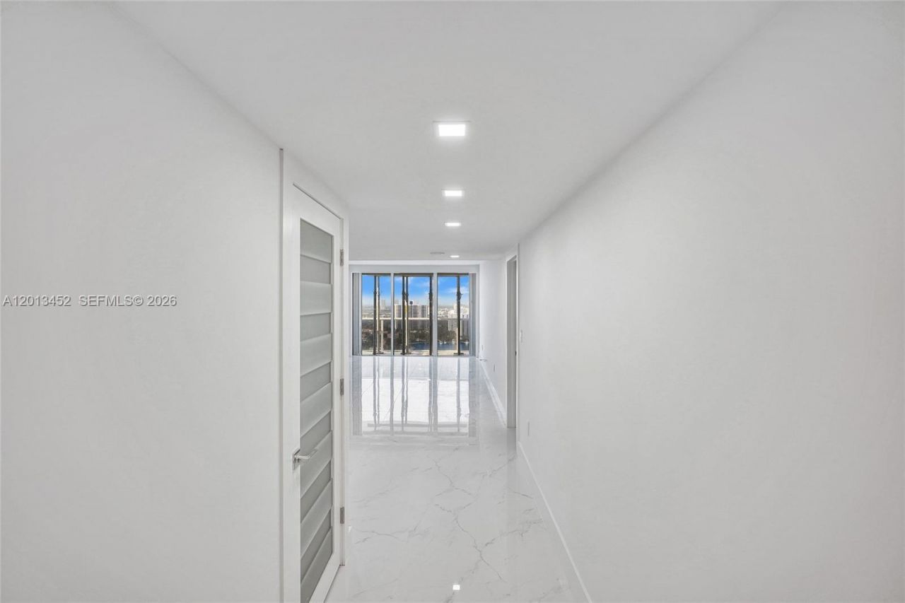 3625 N Country Club Dr, Unit 2310, Aventura, FL 33180 Photo