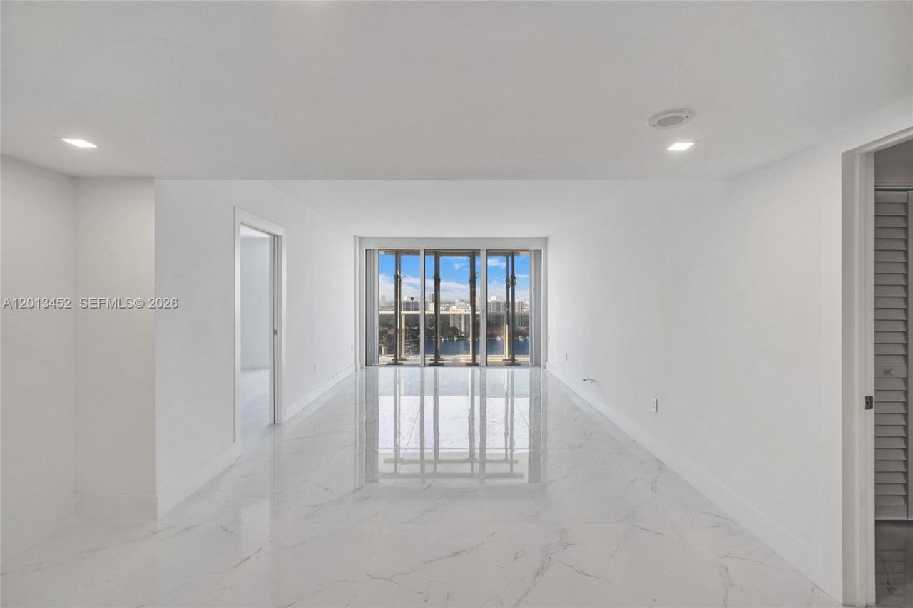 3625 N Country Club Dr, Unit 2310, Aventura, FL 33180 Photo