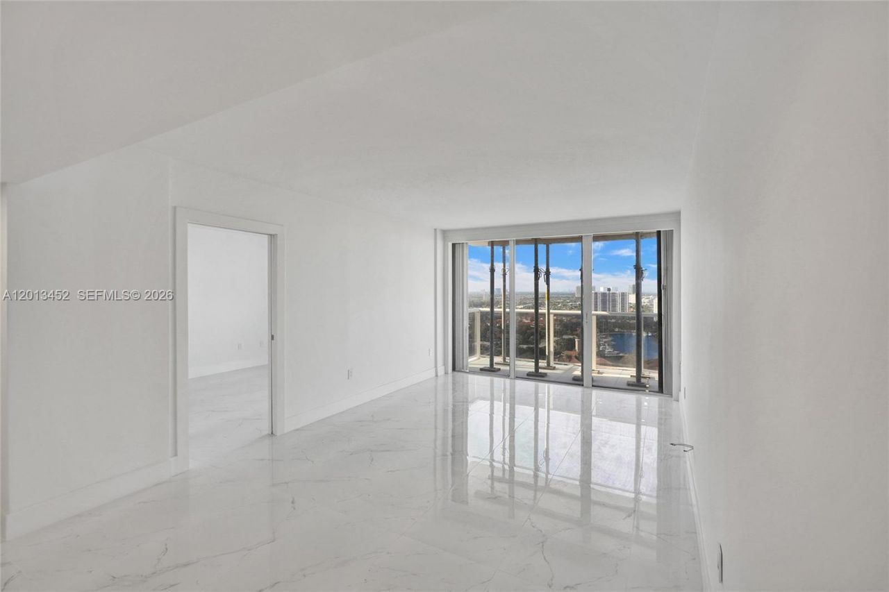 3625 N Country Club Dr, Unit 2310, Aventura, FL 33180 Photo